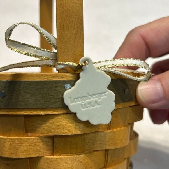 Longaberger 2001 Lucky You Shamrock Basket Plastic Liner 4 Leaf Clover Charm Bow - Picture 9 of 11